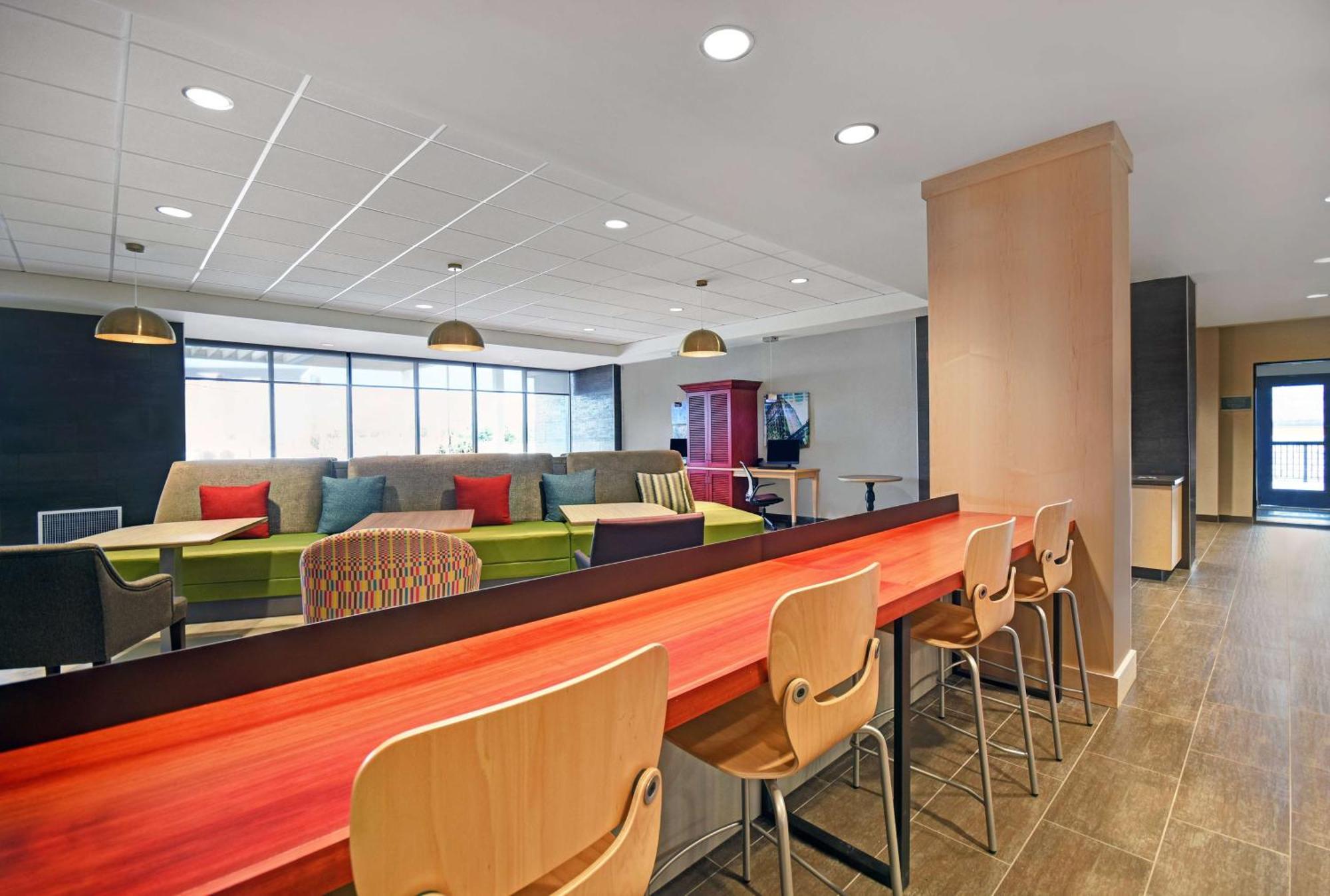 Home2 Suites By Hilton Utica, Ny Buitenkant foto